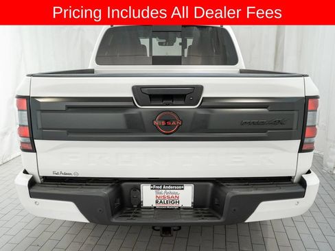 Certified 2025 Nissan Frontier PRO-4X w/ Pro Premium Package AWD/4WD image 4