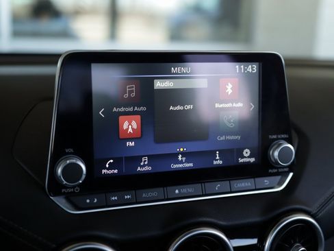 Used 2024 Nissan Sentra SV image 12