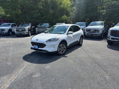 Certified 2022 Ford Escape SEL AWD/4WD image 1