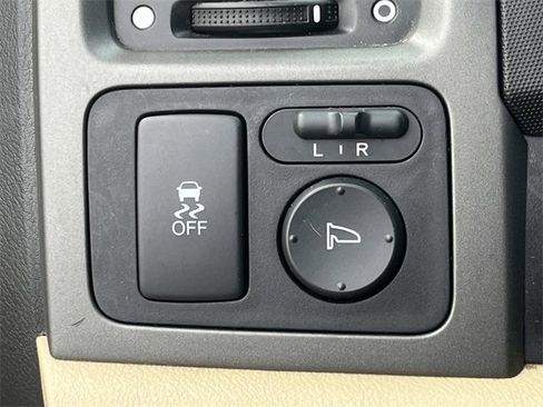 Used 2011 Honda CR-V EX-L image 25