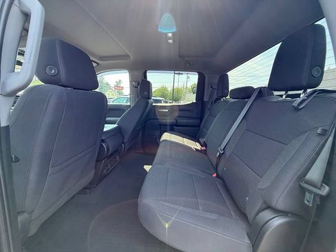 Used 2023 Chevrolet Silverado 1500 Custom Trail Boss AWD/4WD image 15