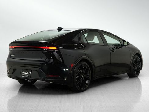 Used 2025 Toyota Prius AWD image 7