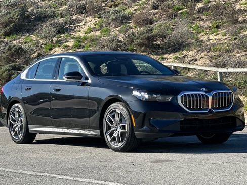 New 2026 BMW 530i xDrive image 9