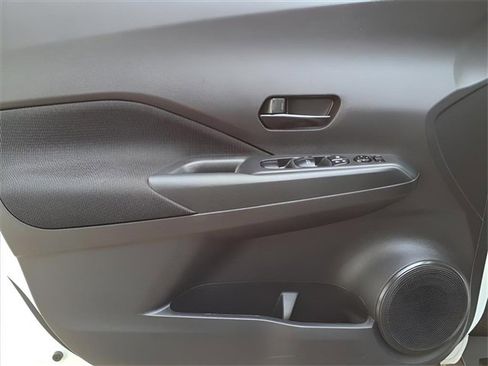 Used 2024 Nissan Kicks S image 10