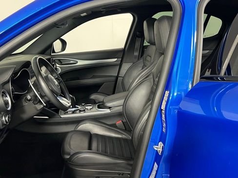 Used 2023 Alfa Romeo Stelvio Veloce image 25