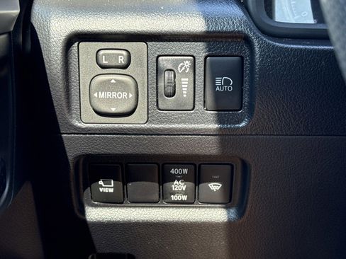 Used 2023 Toyota 4Runner Limited image 21