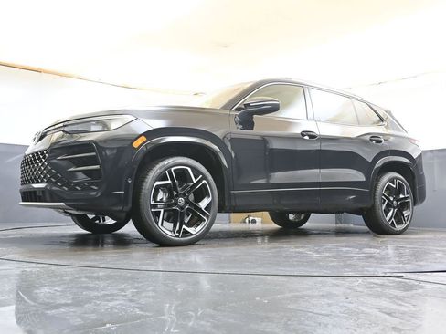 New 2026 Volkswagen Tiguan SEL R-Line image 31