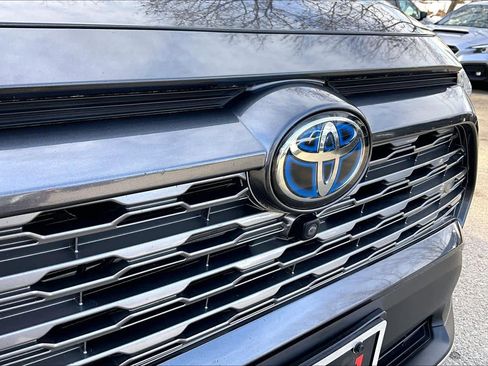 Used 2021 Toyota RAV4 Limited image 28