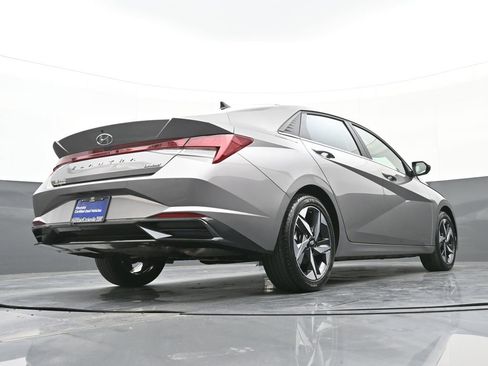 Certified 2023 Hyundai Elantra Limited w/ Cargo Package image 37