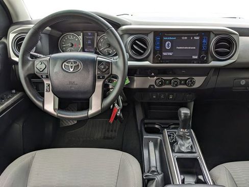 Used 2017 Toyota Tacoma SR5 w/ Tow Package image 16