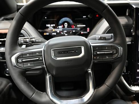 New 2026 GMC Yukon Denali w/ Sun & Power Step Package image 25