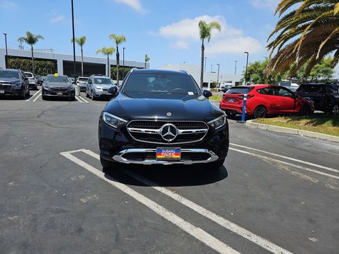 Used 2023 Mercedes-Benz GLC 300 4MATIC image 2
