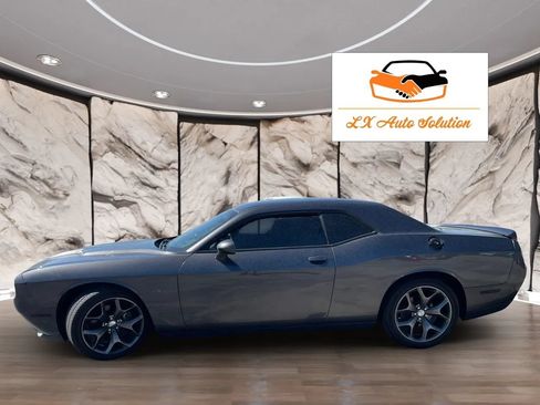 Used 2016 Dodge Challenger R/T RWD image 14