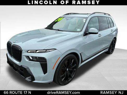 Used 2024 BMW X7 xDrive40i w/ Executive Package AWD/4WD image 1