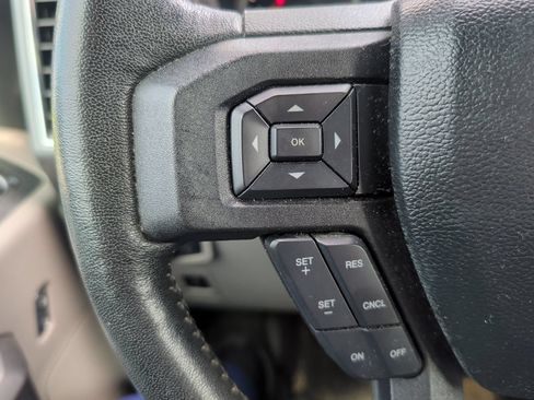 Used 2019 Ford F150 XLT w/ Equipment Group 302A Luxury RWD image 9