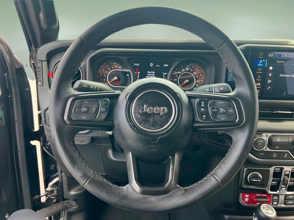 Used 2026 Jeep Gladiator Rubicon AWD/4WD image 14