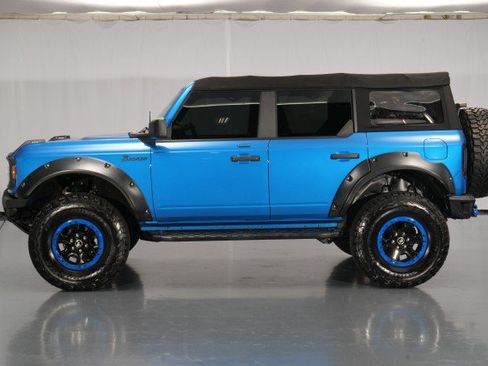 Used 2022 Ford Bronco 4-Door w/ Sasquatch Package AWD/4WD image 2
