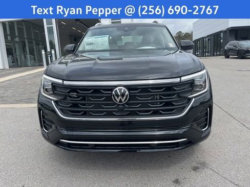 New 2026 Volkswagen Atlas SEL Premium R-Line image 2