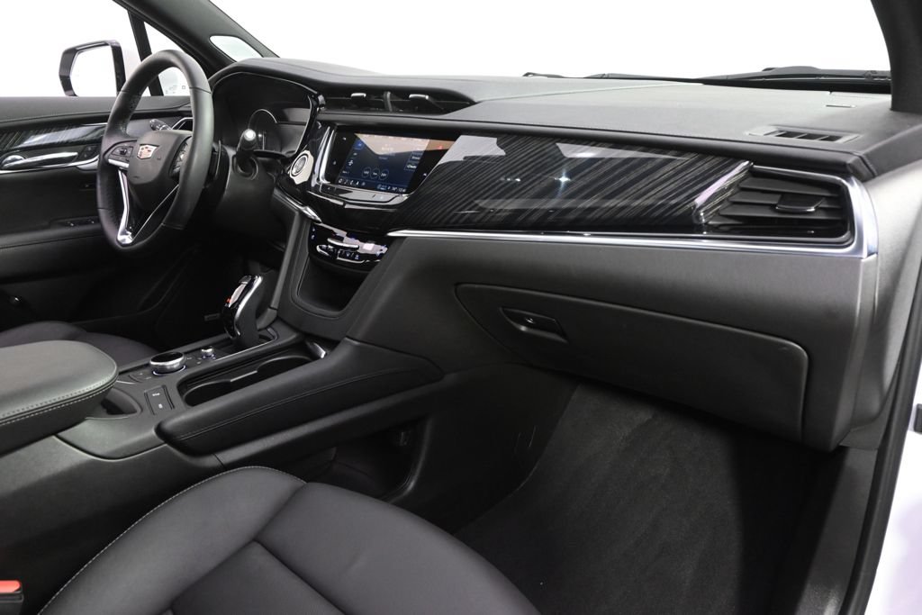Used 2024 Cadillac XT6 Premium Luxury AWD/4WD image 15