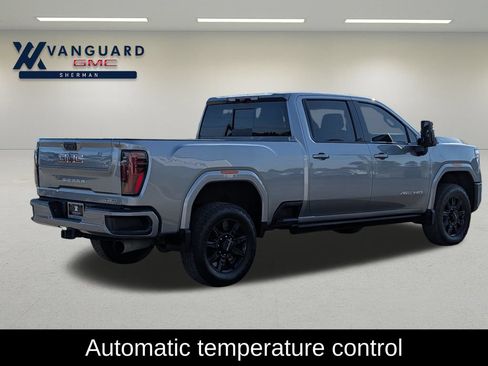 Used 2024 GMC Sierra 2500 AT4 w/ AT4 Premium Plus Package AWD/4WD image 7