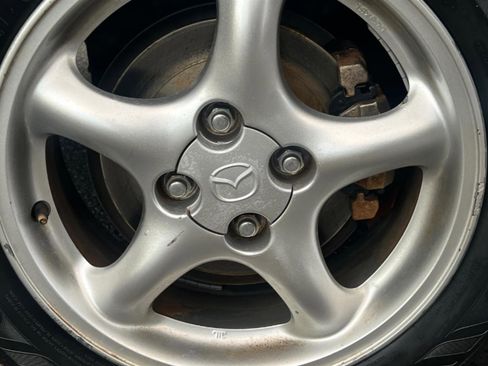 Used 2002 MAZDA MX-5 Miata LS image 36