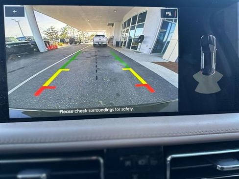 Used 2023 Lincoln Nautilus AWD w/ Premium Package image 18