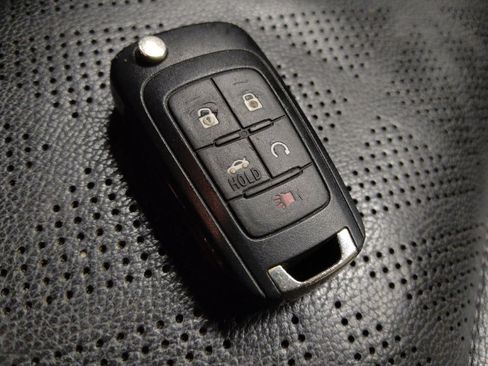 Used 2018 Buick Cascada Premium image 32