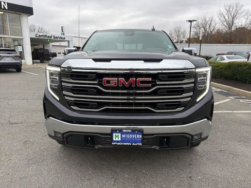 New 2026 GMC Sierra 1500 SLT w/ SLT Premium Package image 9