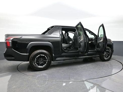 Used 2026 Chevrolet Silverado EV Trail Boss w/ Plus Package AWD/4WD image 32