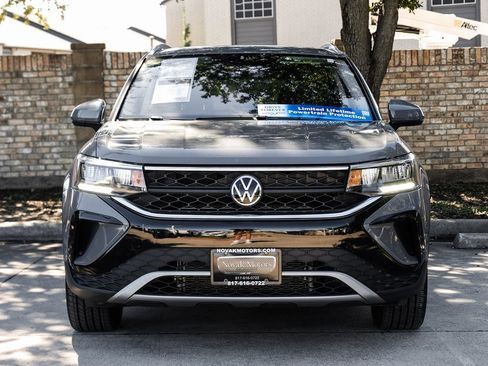 Used 2023 Volkswagen Taos SE image 11