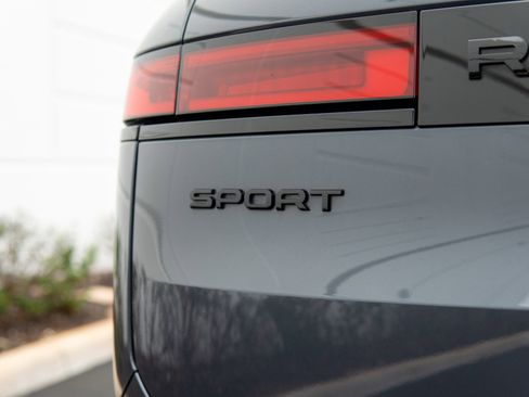 Used 2023 Land Rover Range Rover Sport First Edition image 17