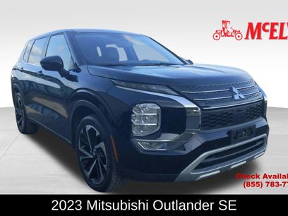 Used 2023 Mitsubishi Outlander SE