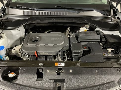 Used 2018 Hyundai Santa Fe Sport w/ 2.4L Tech Package 04 AWD/4WD image 44