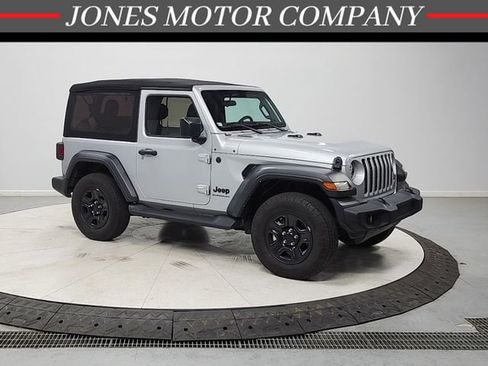 Used 2024 Jeep Wrangler Sport AWD/4WD image 1