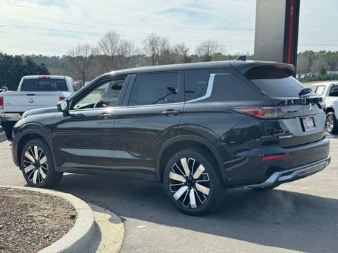 New 2026 Mitsubishi Outlander SE FWD image 8