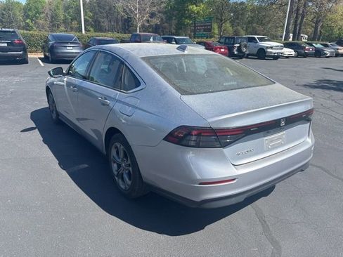 Used 2024 Honda Accord EX image 9