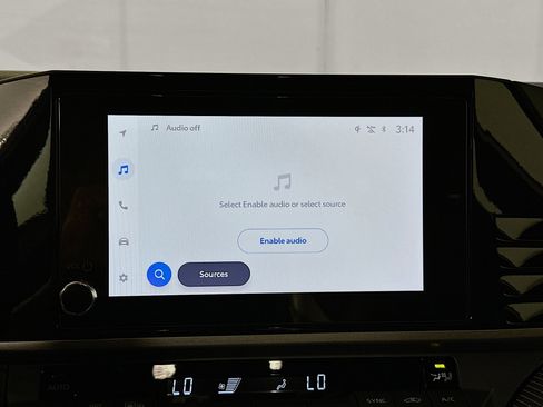 Used 2026 Toyota Camry SE image 24