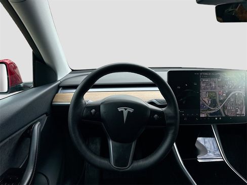 Used 2021 Tesla Model Y 2WD image 23