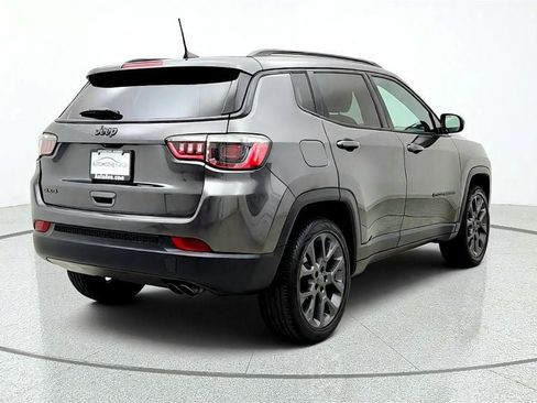 Used 2021 Jeep Compass Latitude w/ Sun and Sound Group AWD/4WD image 5