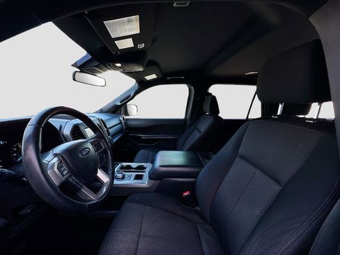 Used 2021 Ford Expedition Max XLT image 17