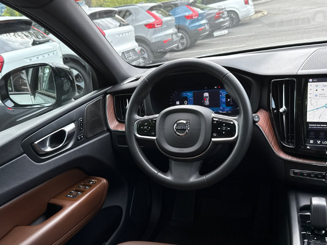 Certified 2024 Volvo XC60 B5 Plus w/ Climate Package AWD/4WD image 22