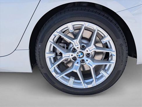 Used 2025 BMW 330i Sedan w/ Convenience Package RWD image 26