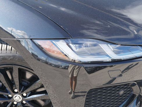 Used 2026 Jaguar F-PACE R-Dynamic S AWD/4WD image 3