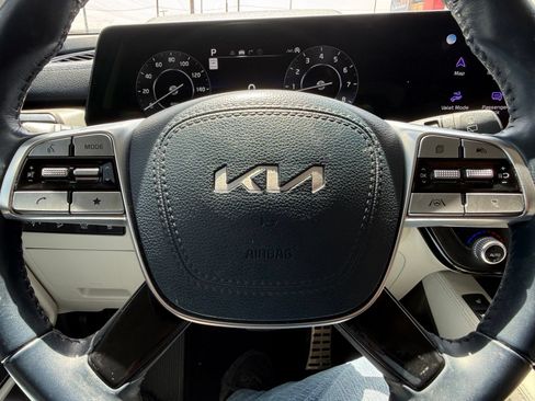Used 2023 Kia Telluride SX FWD image 9