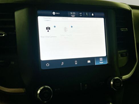 Used 2024 RAM 3500 Big Horn image 28