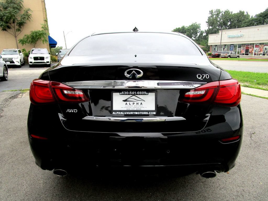 Used 2015 INFINITI Q70 3.7 AWD/4WD image 9