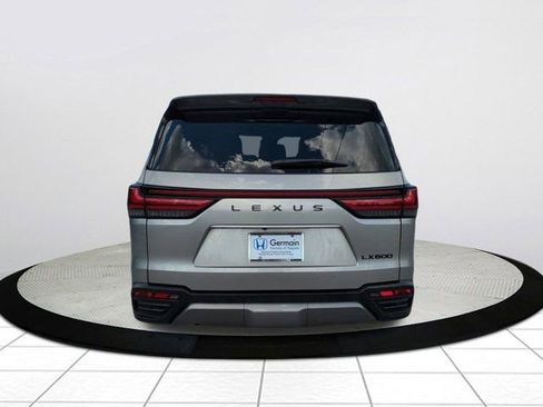 Used 2022 Lexus LX 600 4WD w/ Appearance Package image 5