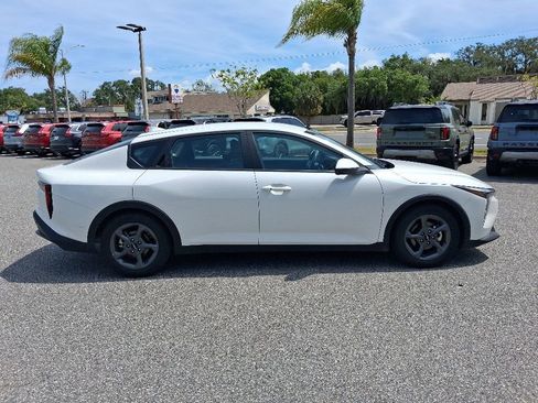Used 2025 Kia K4 FWD image 4