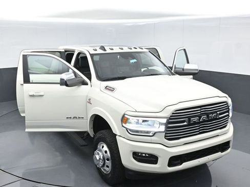 Used 2022 RAM 3500 Laramie AWD/4WD image 57