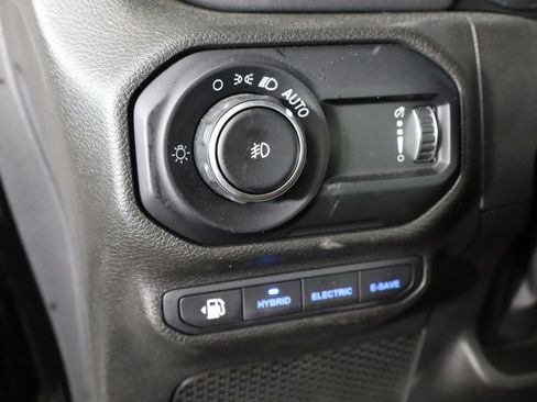 Used 2023 Jeep Wrangler Unlimited Rubicon 4xe w/ Cold Weather Group AWD/4WD image 18